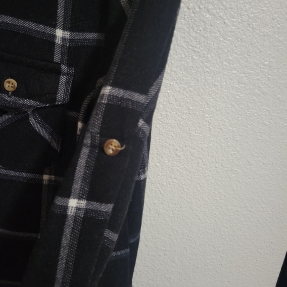 Eden & Olivia plaid top size large - Picture 5 of 9